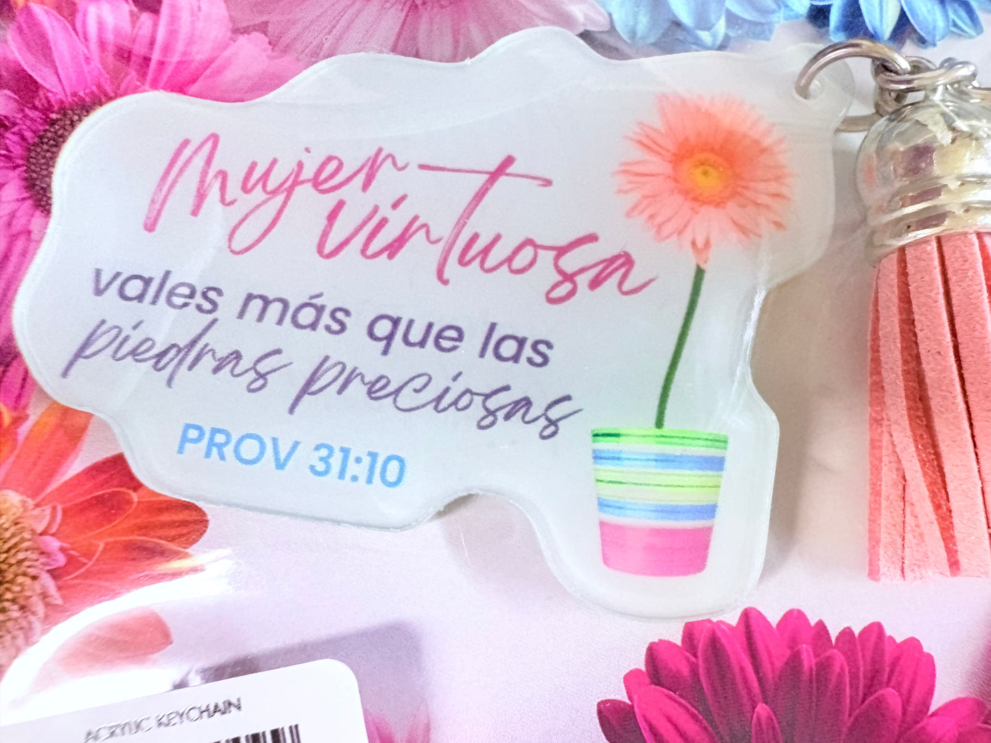 Llavero Mujer Virtuosa — available at The Gospel Bookstore