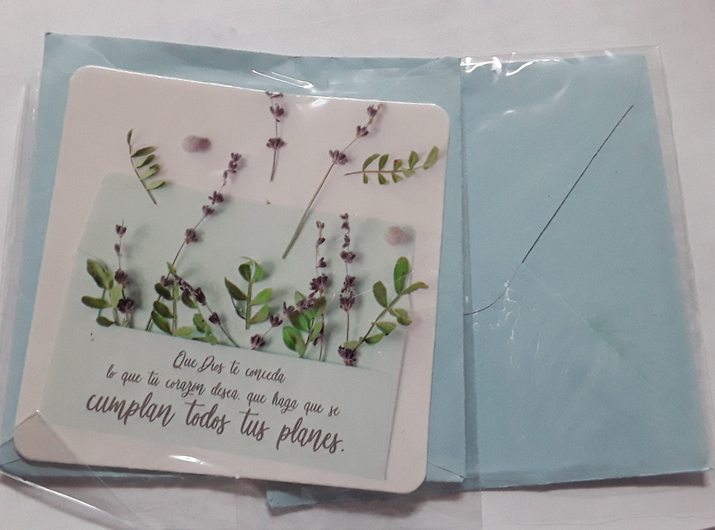 Tarjeta chica — available at The Gospel Bookstore