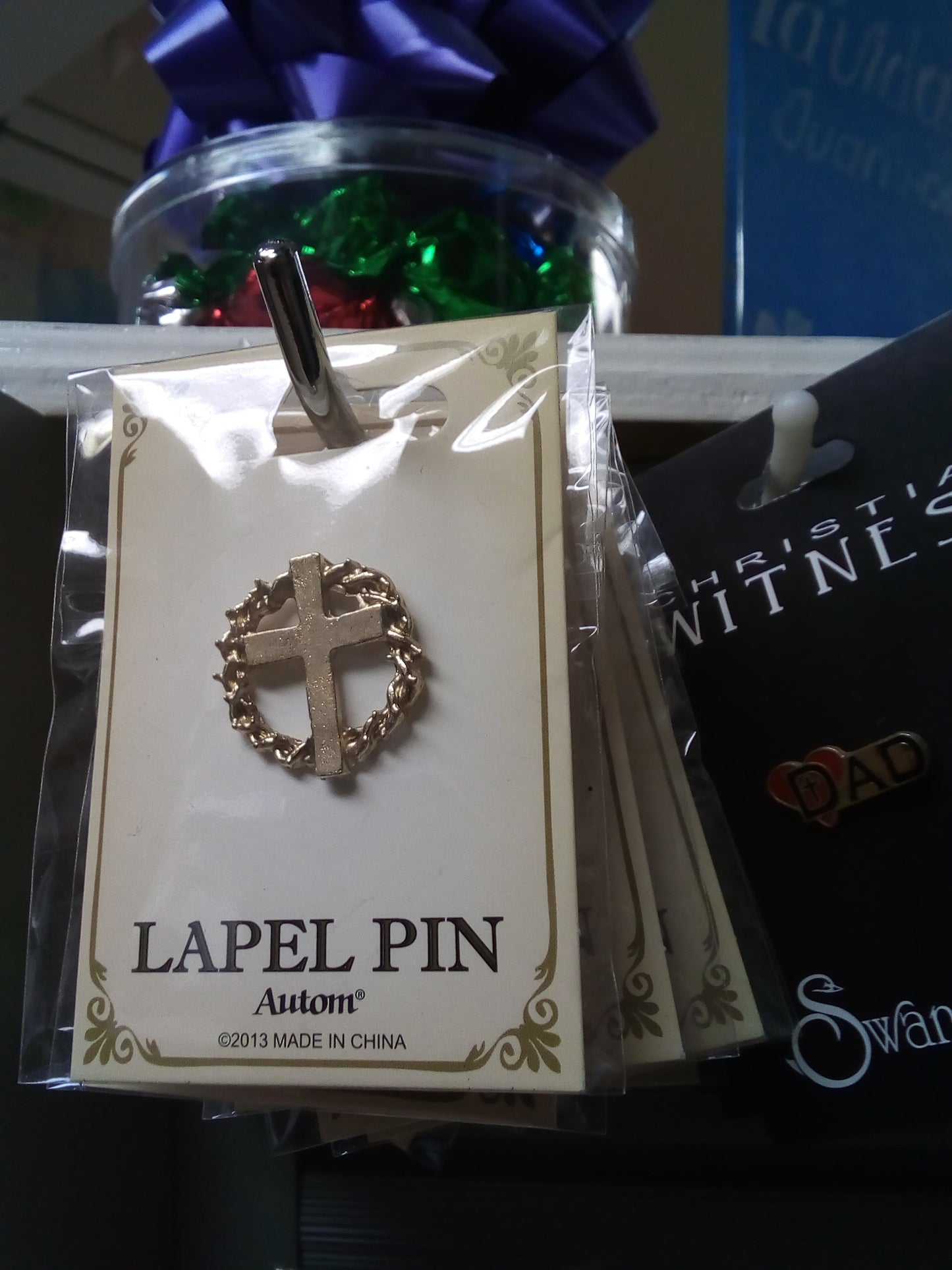 LAPEL PIN CROSS