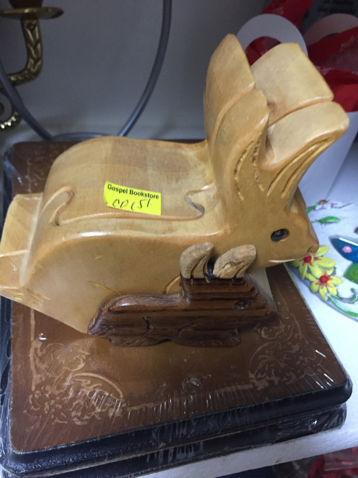 Conejo de madera