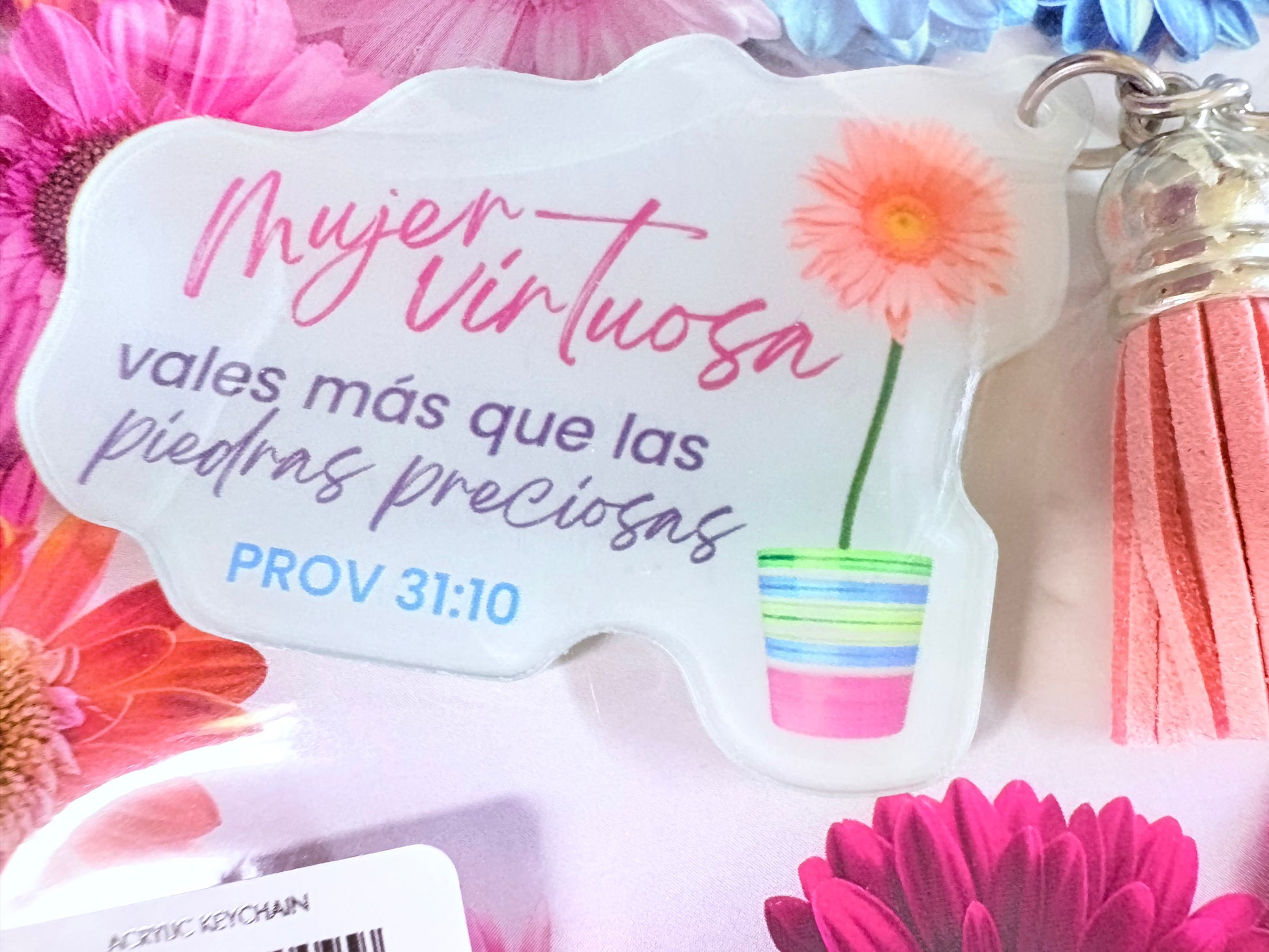 Llavero Mujer Virtuosa — available at The Gospel Bookstore