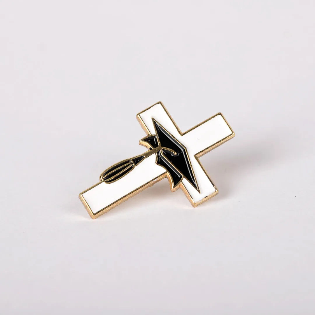 Graduation Pin — photo 2, The Gospel Bookstore