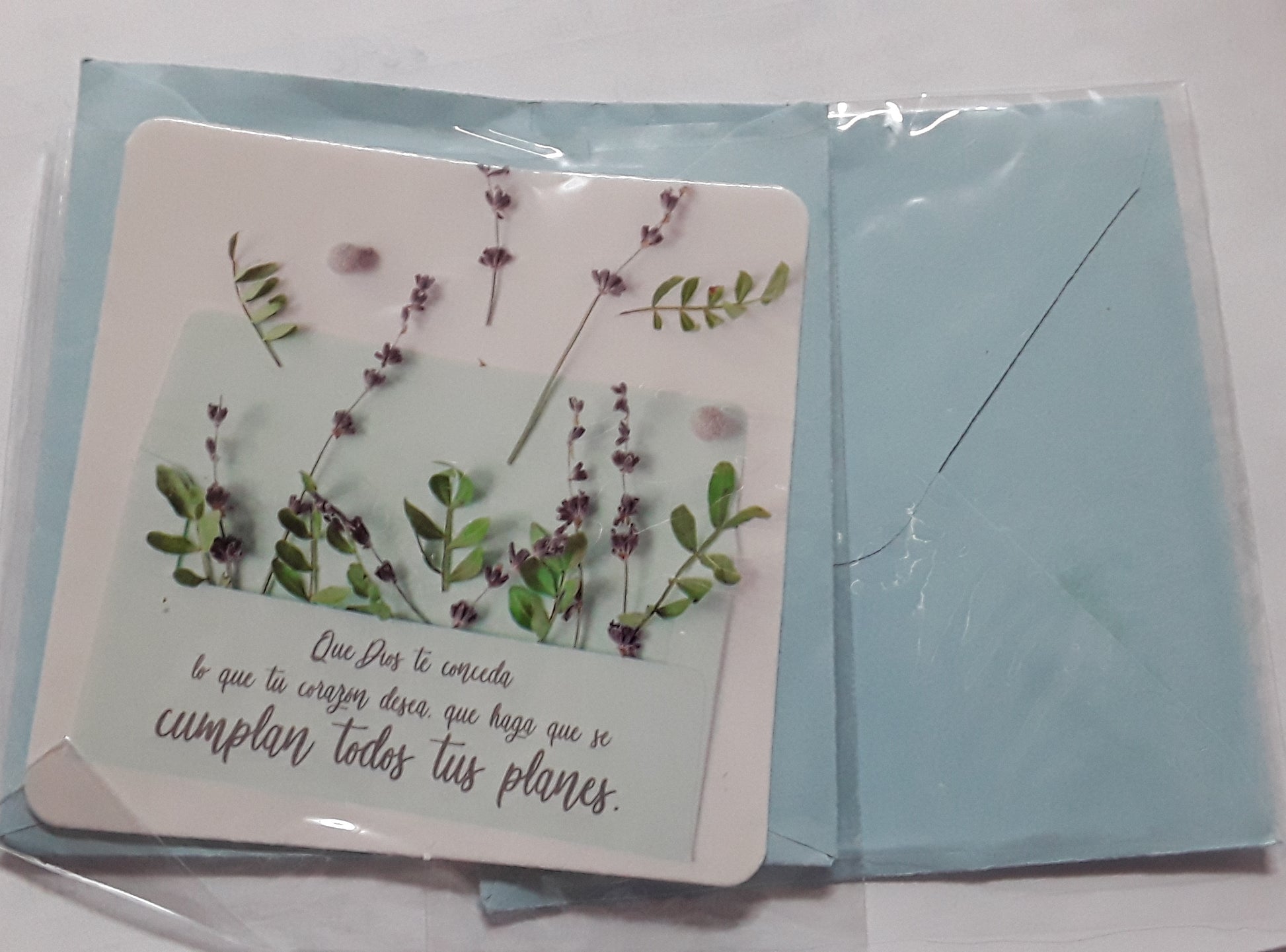 Tarjeta chica — available at The Gospel Bookstore
