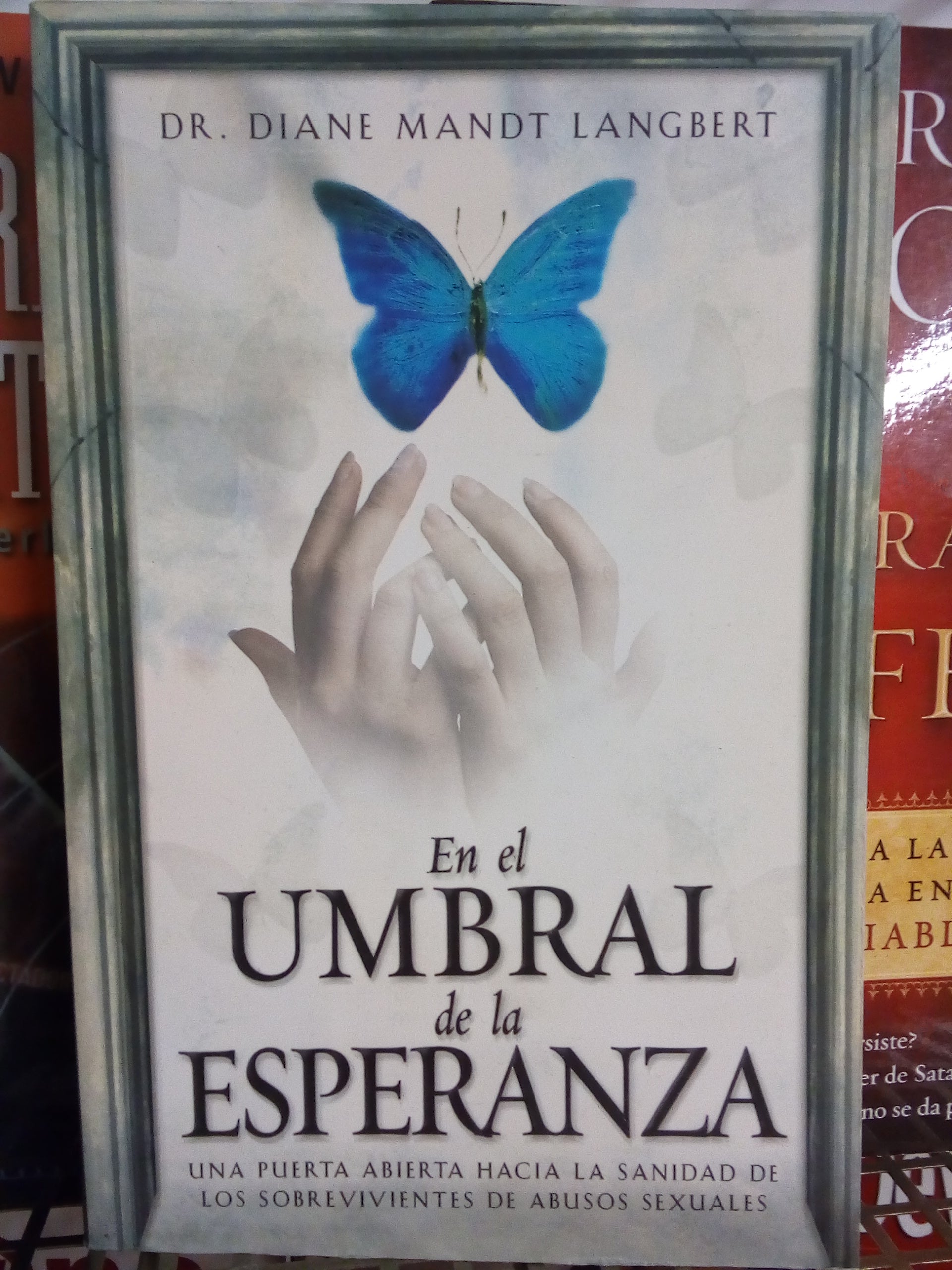 En el umbral de la esperanza Diane Mandt Langbert — disponible en La Librería del Evangelio