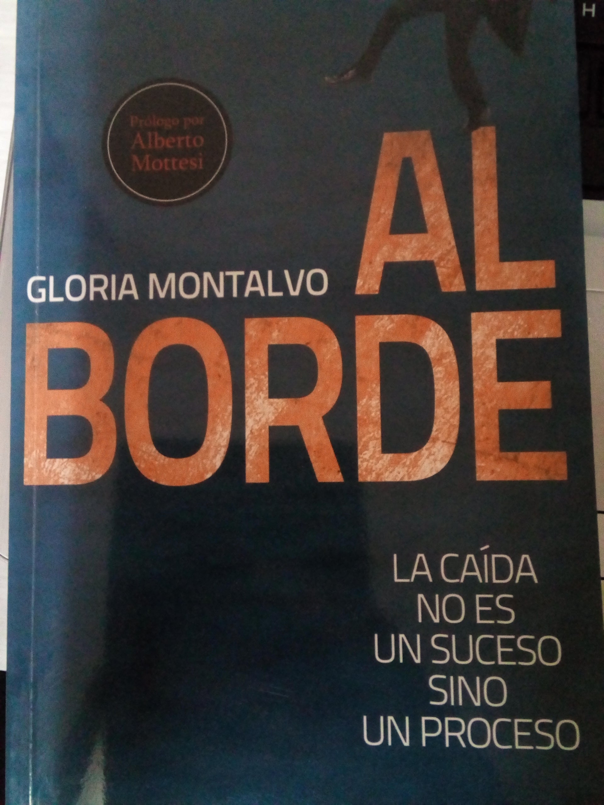 Gloria montalvo Al borde — available at The Gospel Bookstore