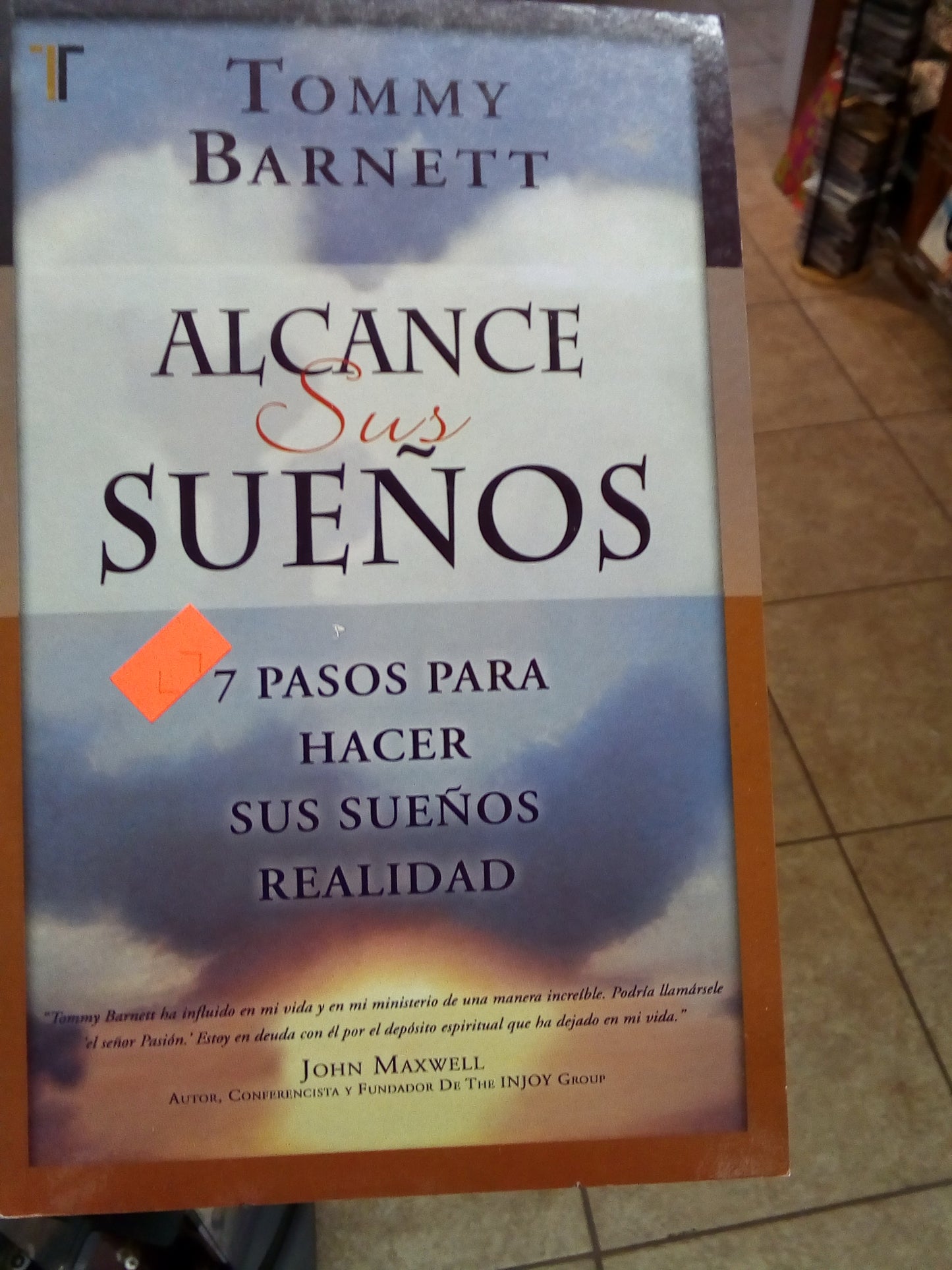 Alcance sus sueños — disponible en La Librería del Evangelio