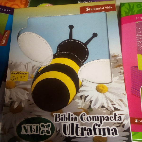 Biblia compacta ultrafina para jovencita  nvi