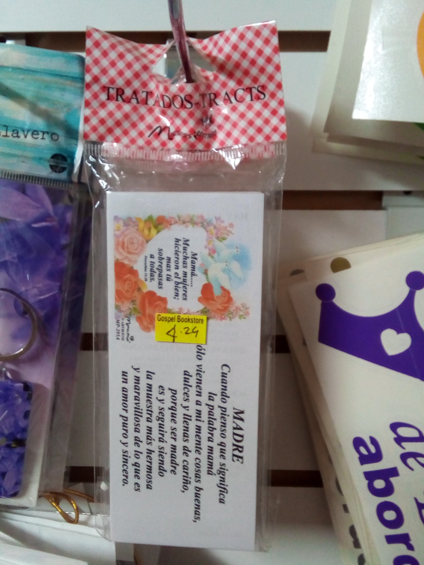 Tratados tracts — available at The Gospel Bookstore