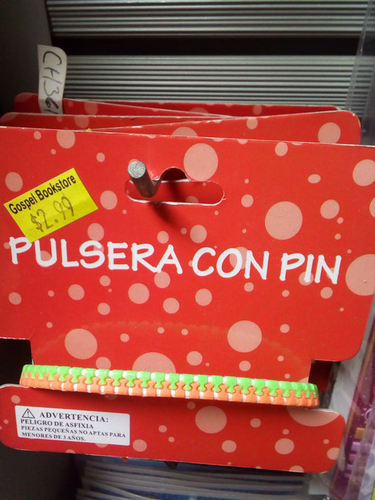 PULSERA CON PIN ZIPPER BRACELET — disponible en La Librería del Evangelio