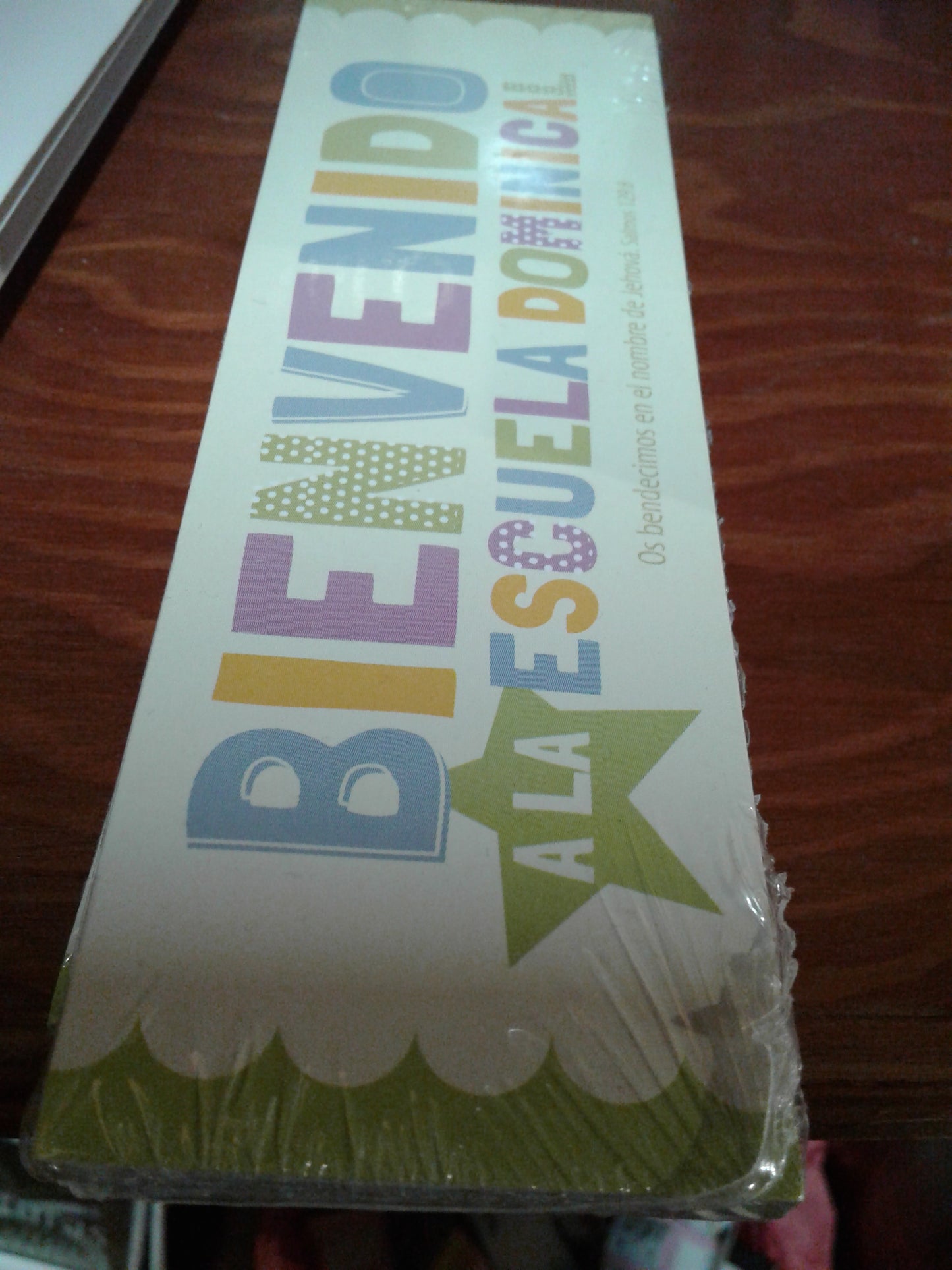 Bienvenidos bookmark — available at The Gospel Bookstore