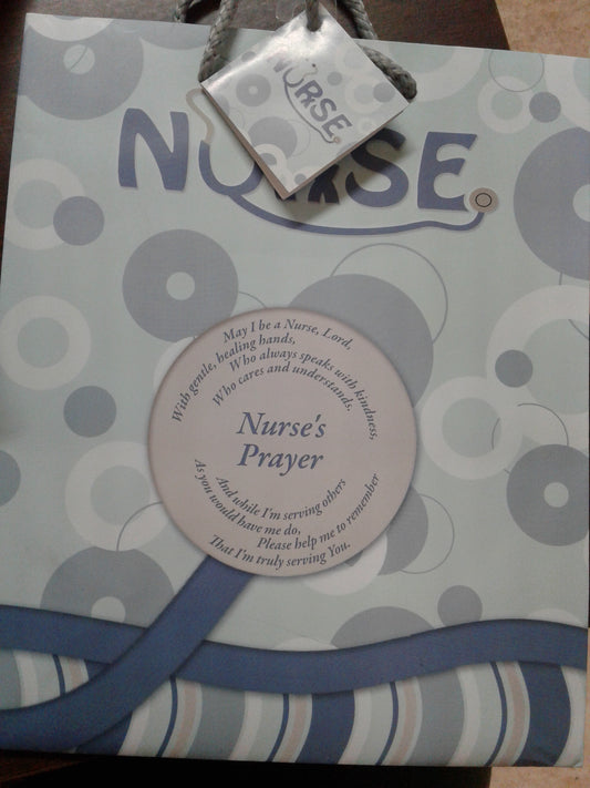 Nurse Médium gift bag — disponible en La Librería del Evangelio