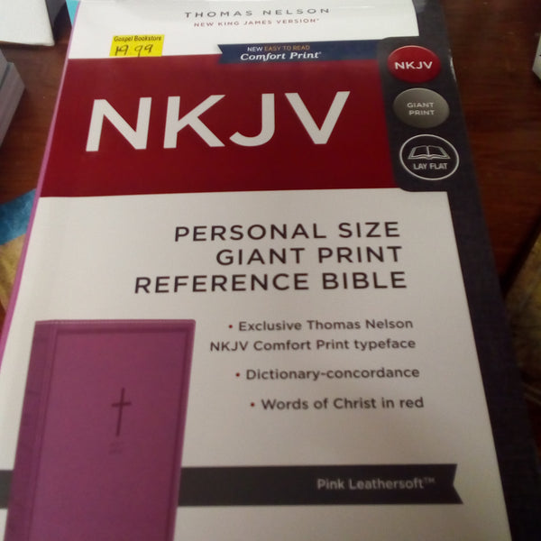 Bible NKJV personal size giant print