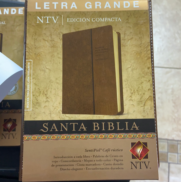 Santa biblia ntv letra grande compacta color cafe