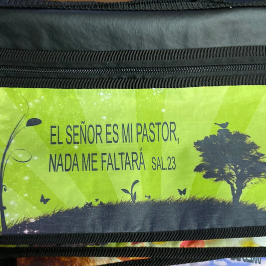 Forro xl — available at The Gospel Bookstore