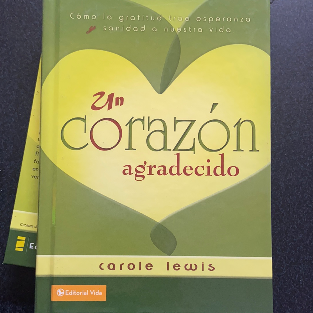 Un corazon agradecido carole lewis — available at The Gospel Bookstore