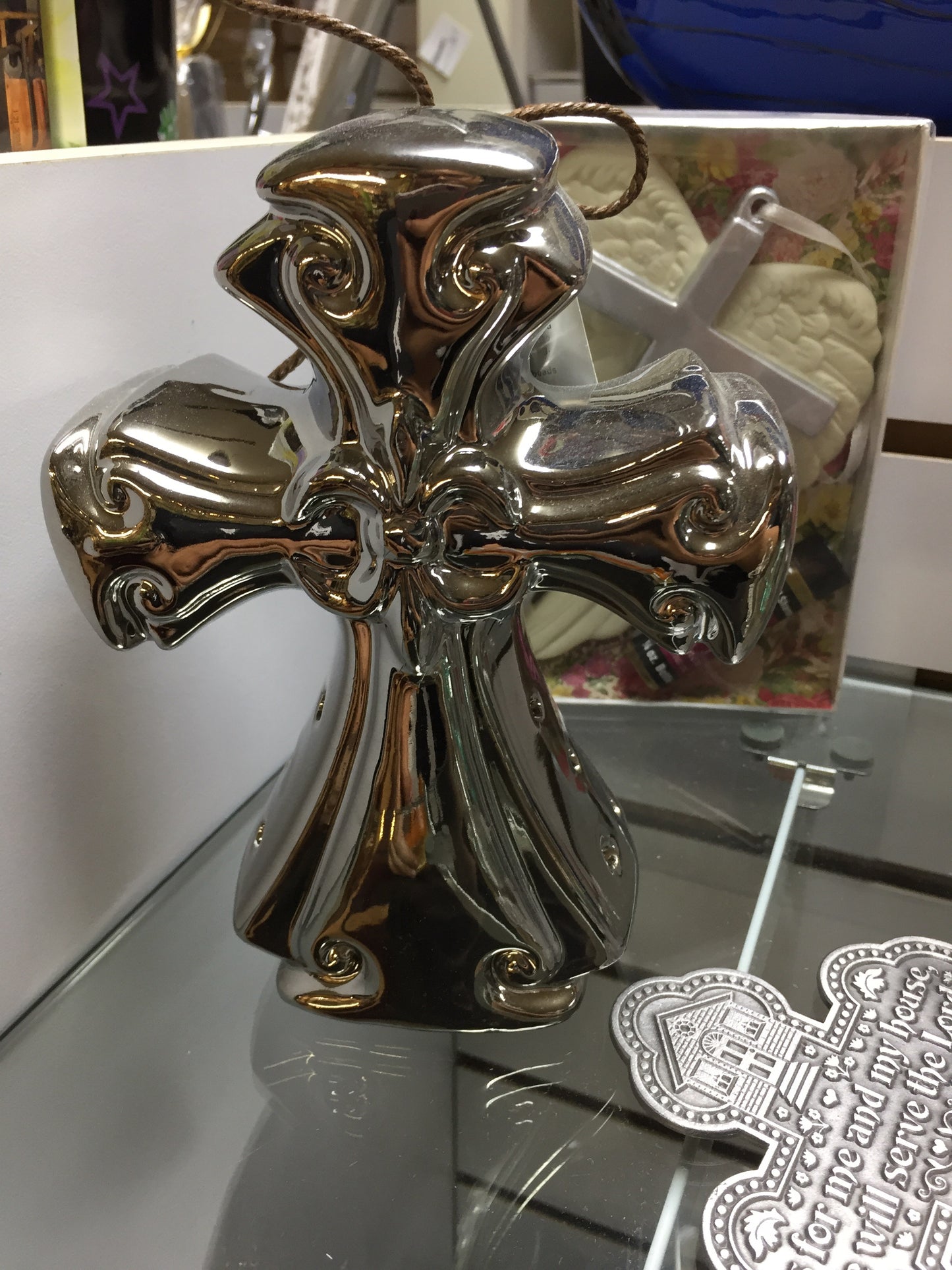 Metal cross