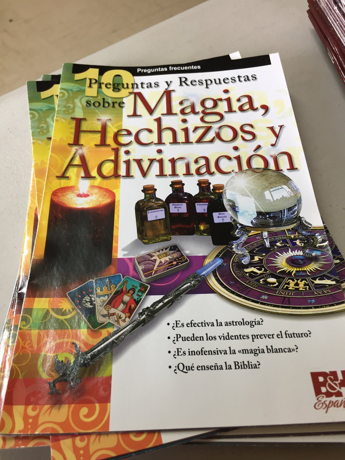 MAGIA, HECHIZOS Y ADIVINACION